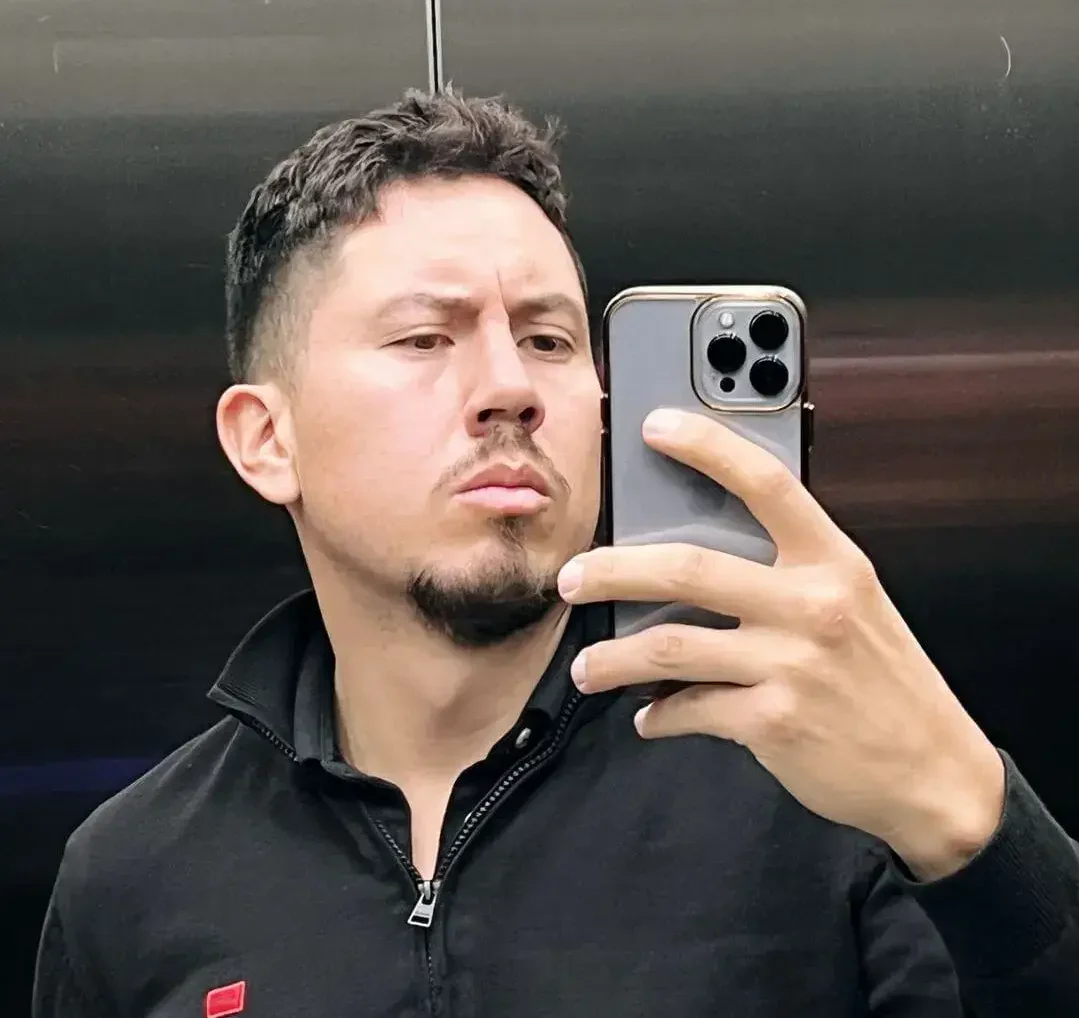 Iván Barca El Hermano Mayor